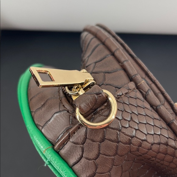 Avocado Mini Shoulder Bag - Picture 6 of 7